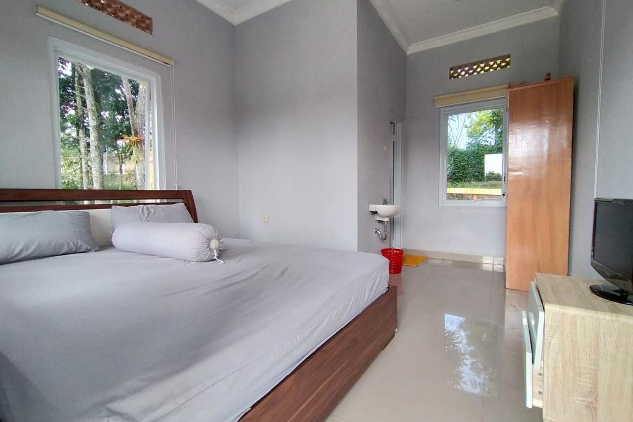 Villa Batu Tua Puncak Mitra Reddoorz Bogor Eksteriør bilde