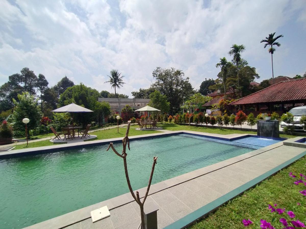 Villa Batu Tua Puncak Mitra Reddoorz Bogor Eksteriør bilde