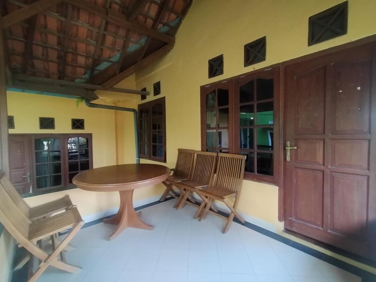 Villa Batu Tua Puncak Mitra Reddoorz Bogor Eksteriør bilde